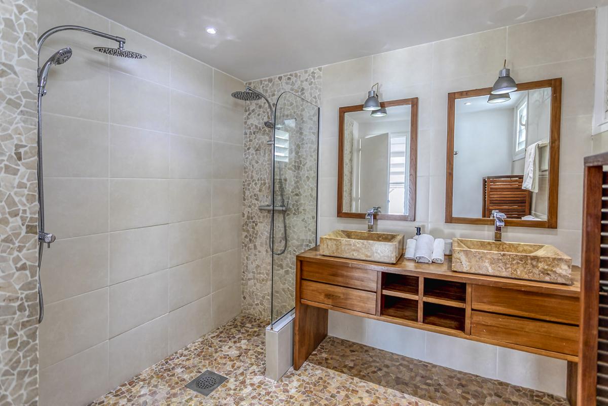 Location Villa Baie Orientale Saint Martin_ Salle d'eau 1 - 14